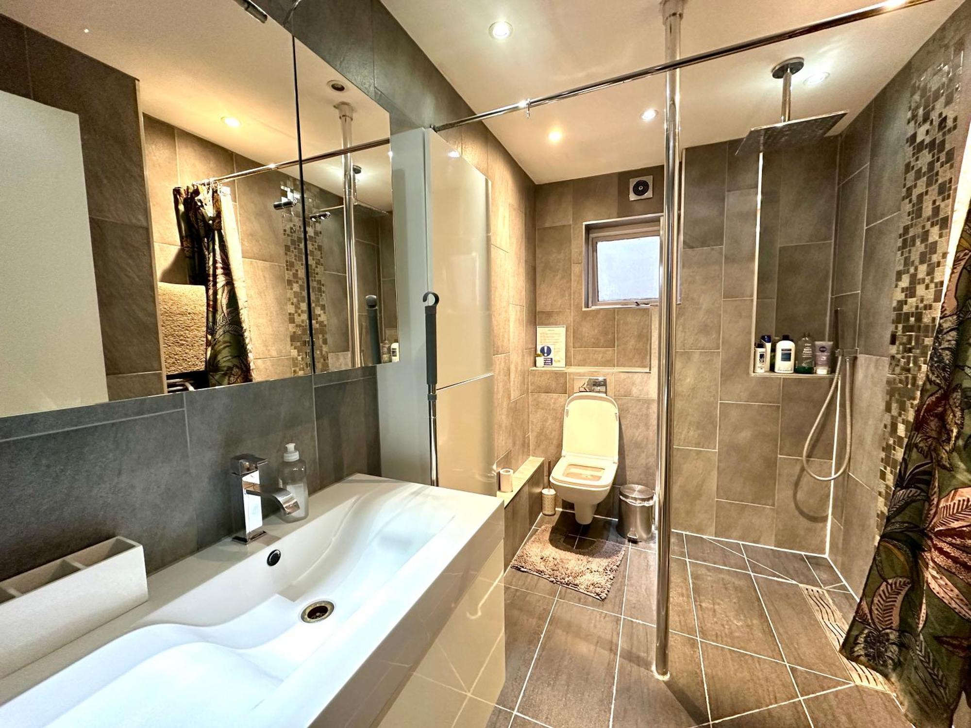 Alloggio in famiglia Laburnum House-comfortable Near Of