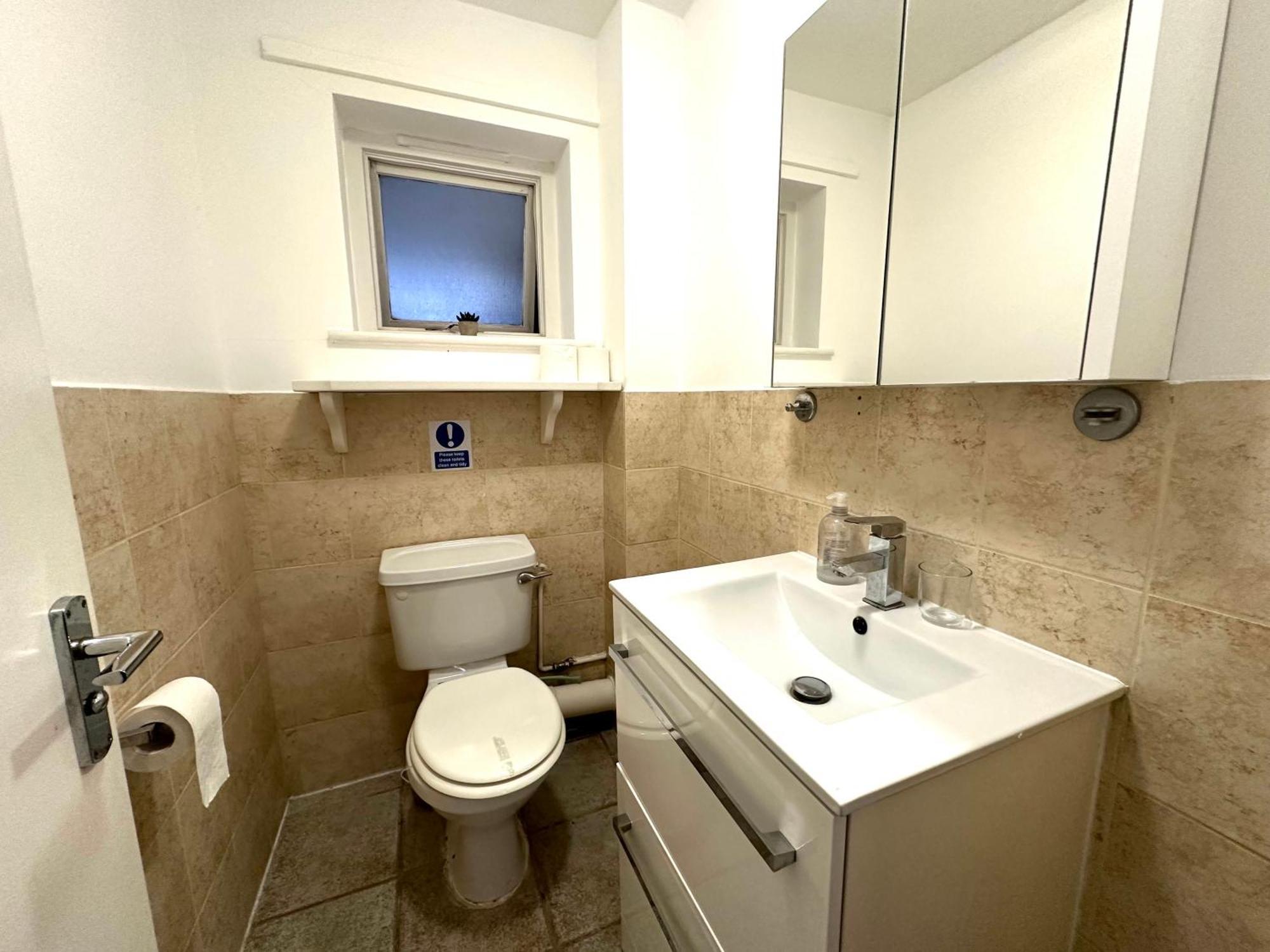 Alloggio in famiglia Laburnum House-comfortable Near Of Londra